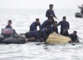 Indonesian divers find parts of plane wreckage in Java Sea