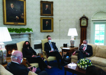 Biden flexible on who gets aid, tells lawmakers to go big