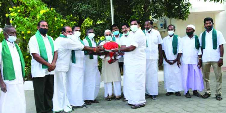 TN farmers thank CM for waiving crop loans