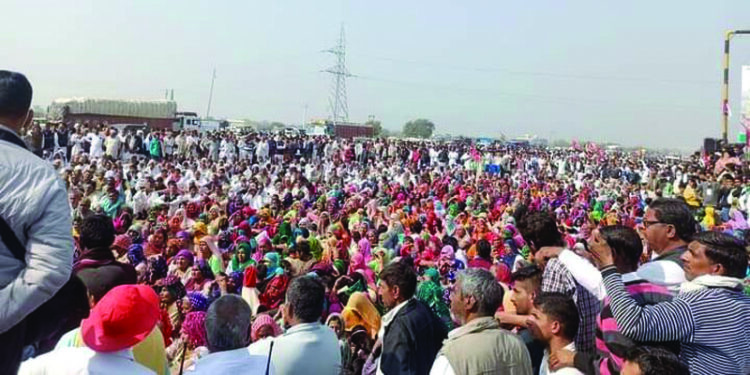 Farmers’ “chakka” jam” protest draws response in Punjab, Haryana, Rajasthan & TN; scattered demonstrations in other states