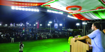 Rahul launches tirade against ‘corrupt’ AIADMK & Modi , talks about ‘connect’ with Tamil Nadu