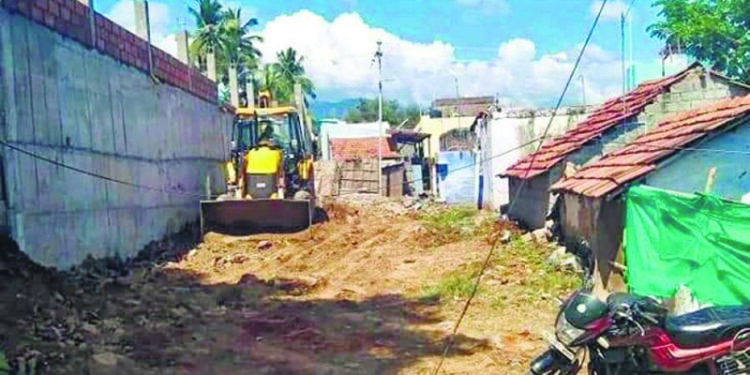 ‘Untouchability’ wall: NCSC panel seeks action taken report