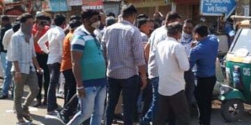 Voting underway for polls to 6 municipal corps in Gujarat; AAP files police complaint against BJP in Rajkot