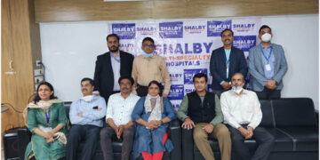 Ahmedabad couple celebrates Valentine Day with a difference, hubby presents kidney to ailing wife