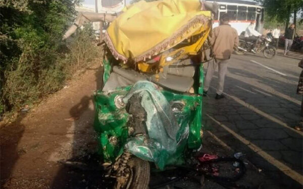 12 women among 13 killed in autorickshaw-bus collision in Madhya Pradesh
