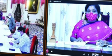 Telangana Governor emphasises better marketing of tribal products