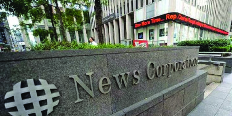 News Corp strikes Facebook pay deal for Australian news