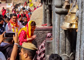 Poll campaign: Priyanka begins 2-day Assam visit by offering prayers at Kamakhya