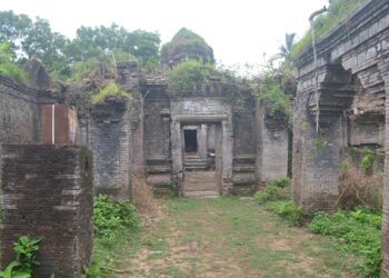 Sadhguru hits the virtual world with ‘Free Tamil Nadu Temples’ Movement campaign, appeals to citizens to join via 100 Tweets