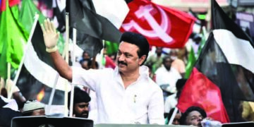 Stalin picks graft allegations to pin TN CM down in poll campaign