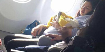 Baby girl born in Bengalore-Jaipur flight mid-air
