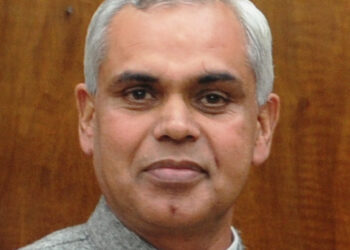 Guv flags off ration kit drive for Gujarat Corona warriors