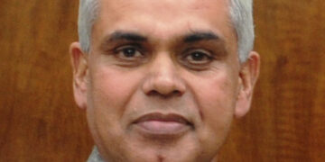 Guv flags off ration kit drive for Gujarat Corona warriors