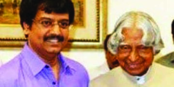 Actor Vivekh suffers cardiac arrest, put on ECMO