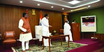 Venkaiah Naidu calls for ending gender discrimination in society