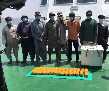 ICG, Gujarat ATS apprehend boat carrying 8 Pakistanis, 30 kg heroin worth Rs 300 cr near Jakhau