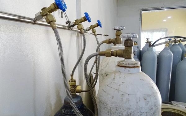 Defence Ministry decides to airlift 23 oxygen generation plants from Germany