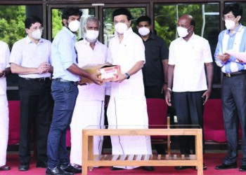 Transparency: TN CM  launches direct sale of Remdesivir to pvt hospitals, 960 vials distributed