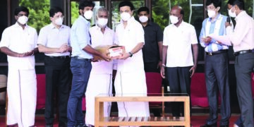Transparency: TN CM  launches direct sale of Remdesivir to pvt hospitals, 960 vials distributed