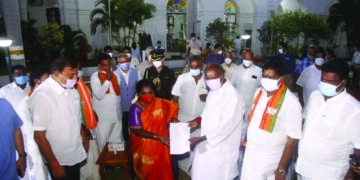 Rangasamy stakes claim to form government in Puducherry