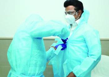 TN CM Stalin Inspects Covid Wards of ESI Hospital in Coimbatore in PPE Suit To Boost Morale of Doctors, Patients