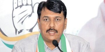 Gujarat Cong seeks Rs 4 lakh compensation for kin of COVID-19 deceased