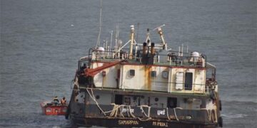Cyclone Tauktae: ICG ship Samudra Pavak rescues crew of MV Samarpan in Gulf of Khambhat