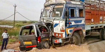 Two kids among nine killed in car-truck collision in Anand; PM declares Rs 2 lakh ex gratia