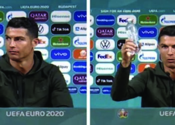Ronaldo removes Coca Cola bottles at PC, company loses USD 4 billion, says a report