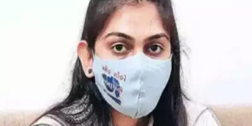 Gujarat AAP unit supports Surat corporator who accused ex-husband of pressuring her to join BJP
