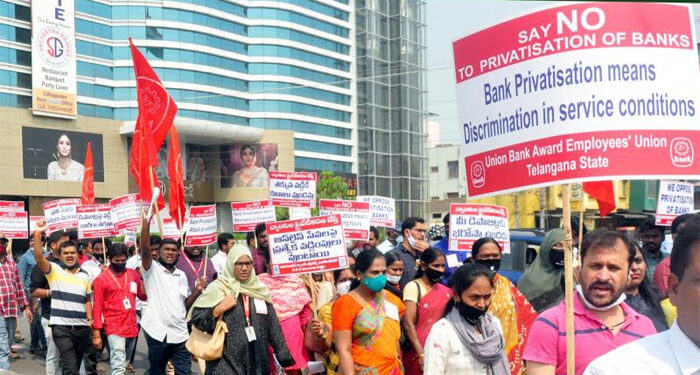 Cabinet secretary-led panel holds crucial meeting on bank privatisation