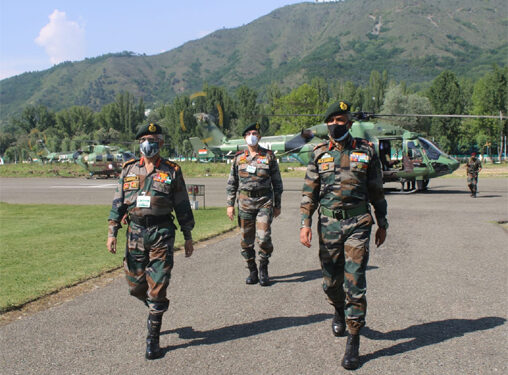 Chief of Army Staff General MM Naravane reviews security in Kashmir, meets Lt Guv