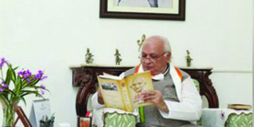 Kerala Governor Arif Mohammed Khan begins dawn to dusk fast to create awareness on dowry