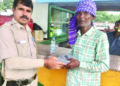 Forgotten at railway platform in a hurry, distraught labourer gets his money back; thanks to constable