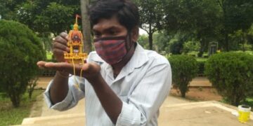 Ahead of Rath Yatras, motor mechanic makes mini chariots of Lord Jagannath, Balabhadra & Subhadra using food grains