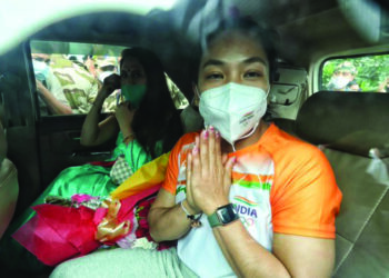 Emotional homecoming: Mirabai Chanu breaks down on meeting mother