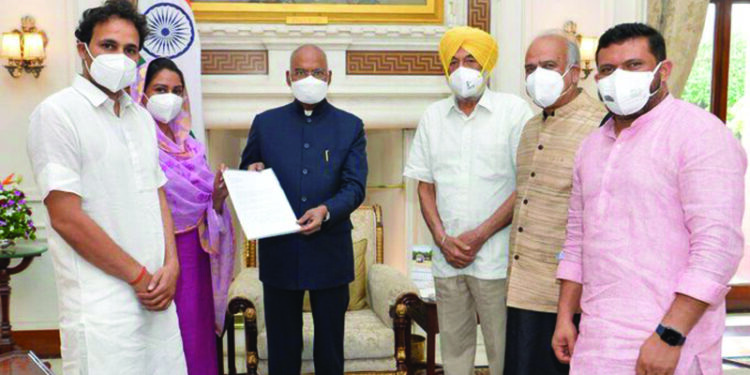 Opposition parties demand president’s intervention for formation of JPC on farmer deaths