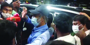 Superstar Rajinikanth Returns To Chennai, After His Routine Health Check-up Done at US