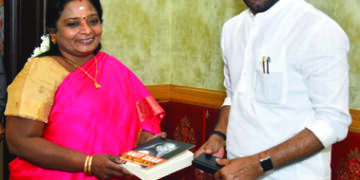 Telangana Governor & Puducherry LG Dr Tamilisai Soundararajan greets newly inducted Central Ministers