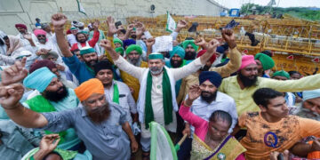 200 farmers start ‘Kisan Sansad’ at Jantar Mantar in Central Delhi
