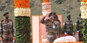 Kargil Vijay Diwas: Army pays rich tributes to its soldiers at Drass war memorial