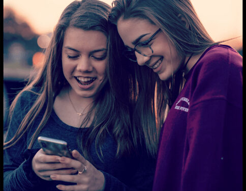 Freedom ‘off’ speech: 2 teen girls verbally abused, thrashed by villagers for talking on mobile phones 