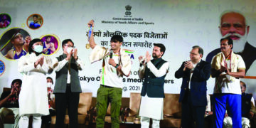 India lays red carpet reception for Olympic heroes; felicitated in grand ceremony