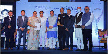 Chief Minister Rupani inaugurates 46th Edition of India Gem & Jewellery Awards ceremony in Surat