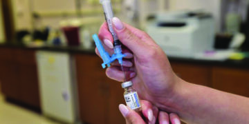 COVID-19: States asked to vaccinate all school teachers on priority before Teachers’ Day, says health minister