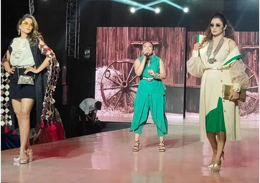 FICCI FLO promotes textile, handcrafts by holding Fashion Show – The Weaves Of Gujarat