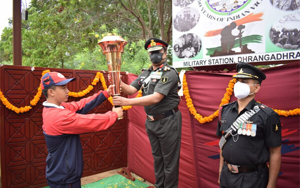 Swarnim Vijay Varsh Victory Flame reaches Military Station at Dhrangadhra in Gujarat