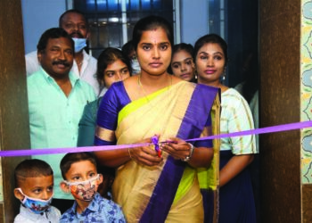 GST Deputy Commissioner Raaja Sheelaa Raajaraajan launches Ponnusamy Hotel Elite at Kilpauk in Chennai