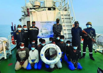 ICG apprehends Pakistani boat with 12 crew members off Gujarat coast