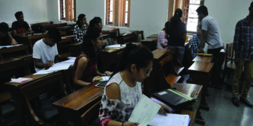 Cong seeks SC-monitored probe into JEE exam paper leak
